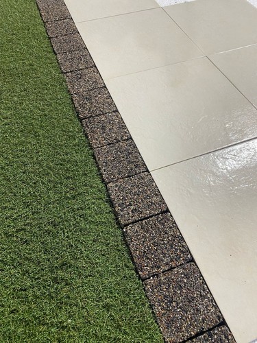 Garden edging border brown - border,
