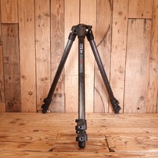 Faulty Manfrotto Carbon One 443 Tripod Legs - Missing Screw and Centre Column