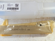 New unused carbide tipped parting off tool / grooving tool no. MGEHL 2020 - 2