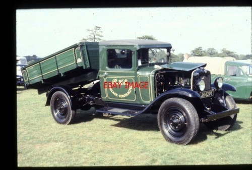 Photo bedord lorry tipper reg - ,