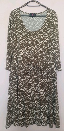 Simon jeffrey brown - brown, spotty