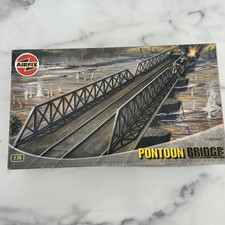 Lot 31. Airfix Pontoon Bridge