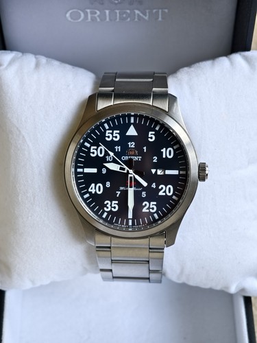 Men orient flight - flight, quartz