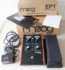 Moog Moogerfooger MF-102 Ring Modulator + Moog EP1 Expression Pedal
