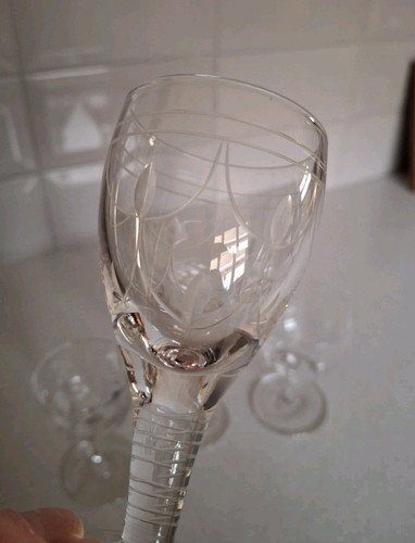 Vintage mismatch wine - 4,