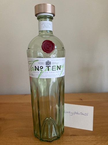 Empty gin tanqueray - empty,