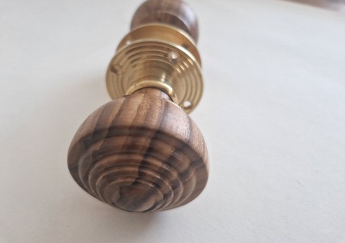 Door beehive knobs brass - door,