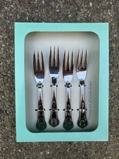 Waitrose set of 4 vintage cake