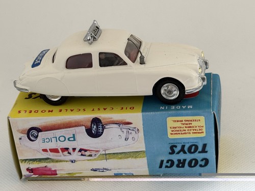 Corgi 213 police - 213, code