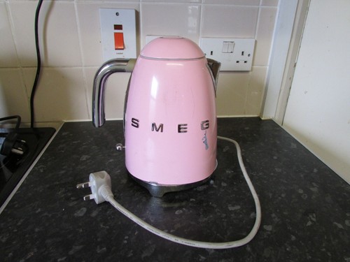 Smeg retro kettle pink - retro,