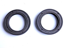 2x  front hub oil seals FORD