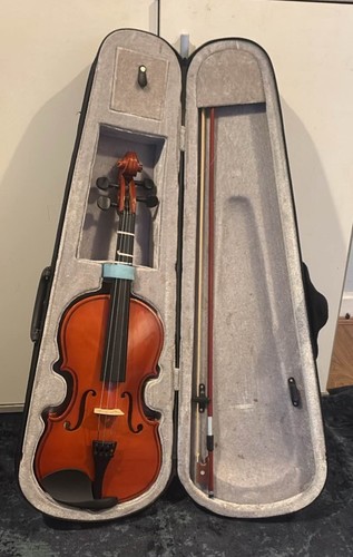Violin size with bow - 3/4,