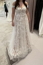 Floral drop sleeve Justin Alexander wedding dress size 14 brand new