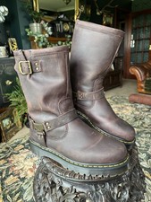 Dr. Martens Anistone Hi Crazy