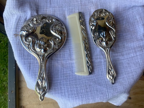 Vintage white metal dressing - vintage,