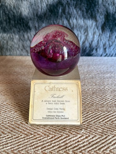 Caithness glass paperweight - caithness,