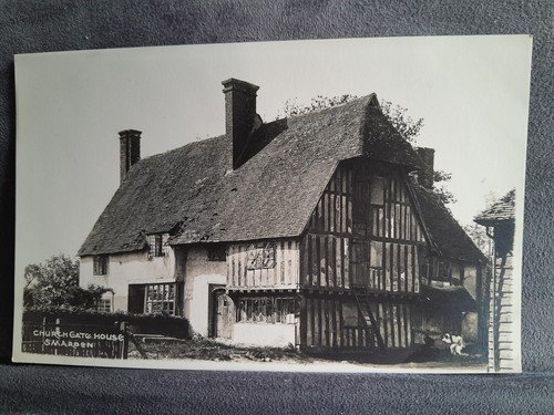 Smarden church gate - smarden, house