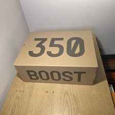 adidas Yeezy Boost 350 V2 Shoes Empty Box Uk11.5. 36cm-26cm-14.5cm
