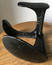 Antique Cobblers Last Cast