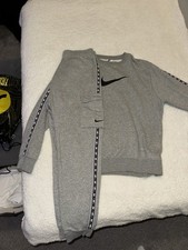 Nike Men's Tracksuit Size