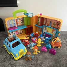 Sesame Street Furchester Hotel