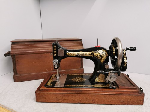 Singer 1904 hand crank - singer,