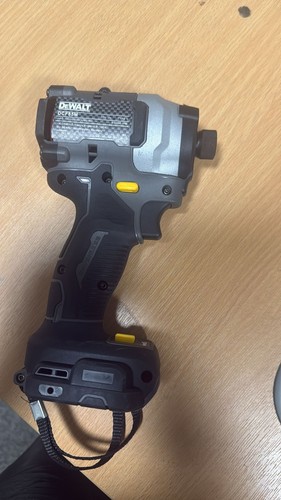 Dewalt mclaren team limited - f1,