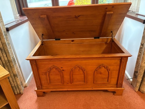 Solid wood storage - solid, chest