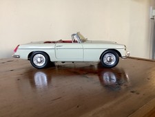 Corgi 1963 mgb old english - 1963,
