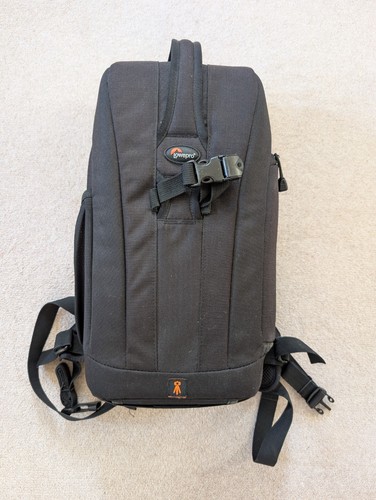Lowepro flipside 200 camera