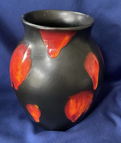 Poole pottery red lava vase - pottery,