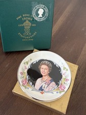 Vintage 1977 Queen Elizabeth