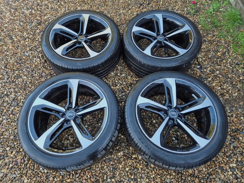 Genuine audi sport sq7 - genuine,