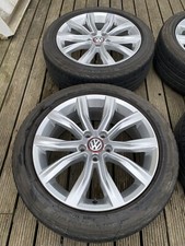 Genuine Volkswagen T-Roc 18”