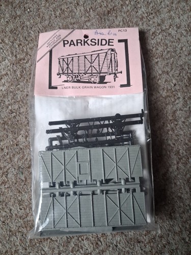 Parkside pc13 lner bulk grain - lner,
