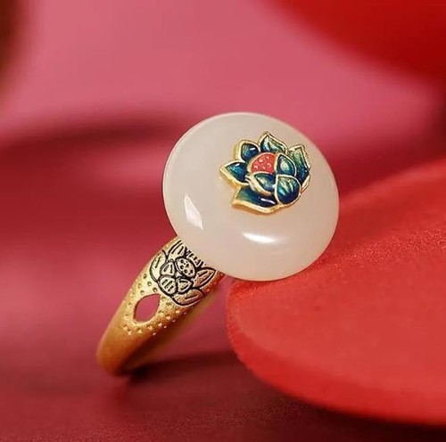 White jade donut ring 18k - white,