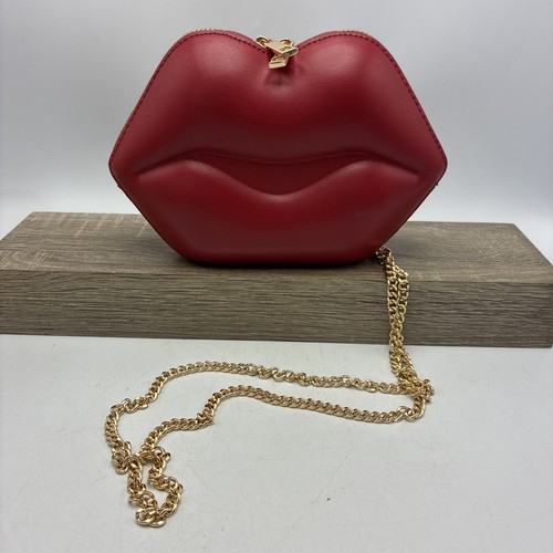 Red lips clutch purse gold - lips,