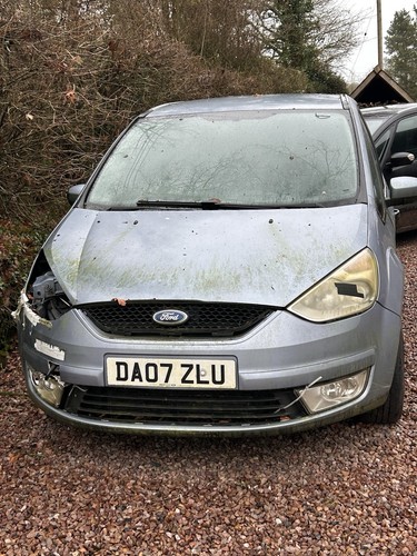 Breaking full car - car, ford