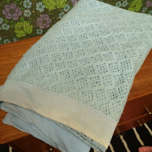 Blue vintage nylon cellular - blue,