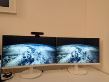 2× Philips 24" Full HD IPS