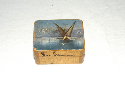 Small vintage painted wooden - small,
