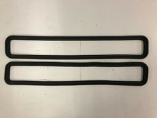 2 Bulkhead Vent flap Rubber