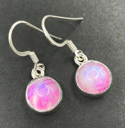 Pink rainbow moonstone round