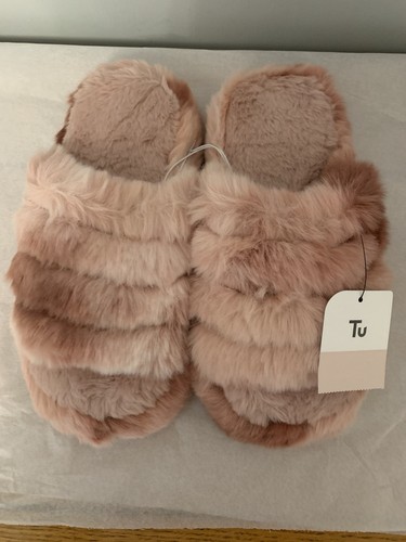 Bnwt pink plush - pink, fur