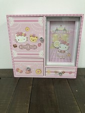 Hello Kitty Musical Jewelry