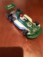 RARE -VINTAGE SCALEXTRIC GREEN/WHITE -MARCH 771 FORD C129 020-WORKING-6 WHEELS