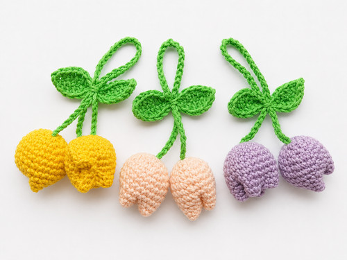 Handmade crochet tulip - 3,