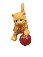 ©M.E.G INC 94 Kitty In My Pocket Ginger Kitten With Ball Animal Hospital.