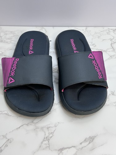 Reebok women size 7 - reebok,