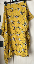 Yumi Large Yellow Swallow Bird Print Lightweight Rectangle Scarf. Good C